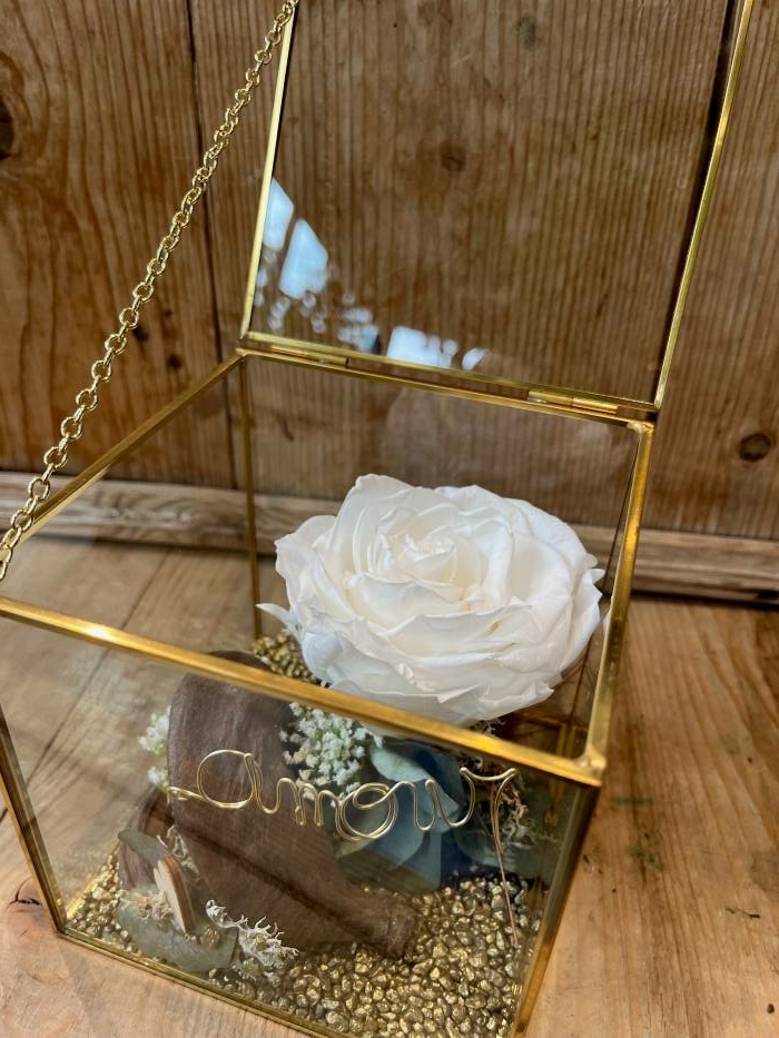 Rose éternelle en boîte carrée – Grand modèle