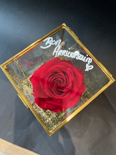 Rose éternelle en boîte carrée – modèle moyen – Image 5